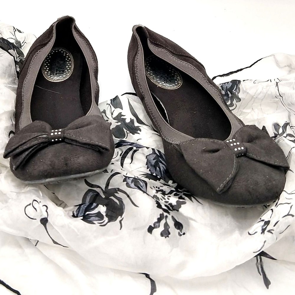 MICHAEL Michael Kors Gray Flats with Bow Women's 6micMichael Kors - Picture 7 of 8